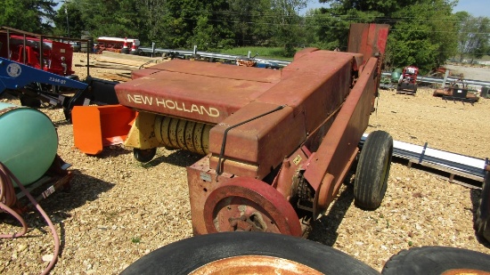 310 NEW HOLLAND SQUARE BALER