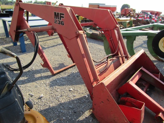 236 MASSEY FERGUSON LOADER W/ BRACKETS