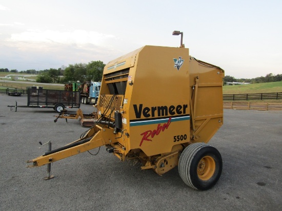 5500 VERMEER HAY ROLLER W/ TIE BOX