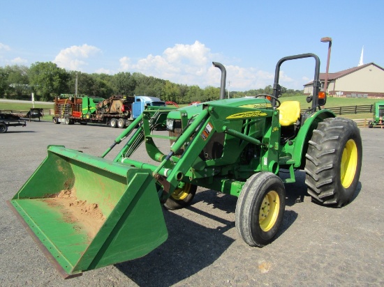 5075E JOHN DEERE TRACTOR W/ LOADER
