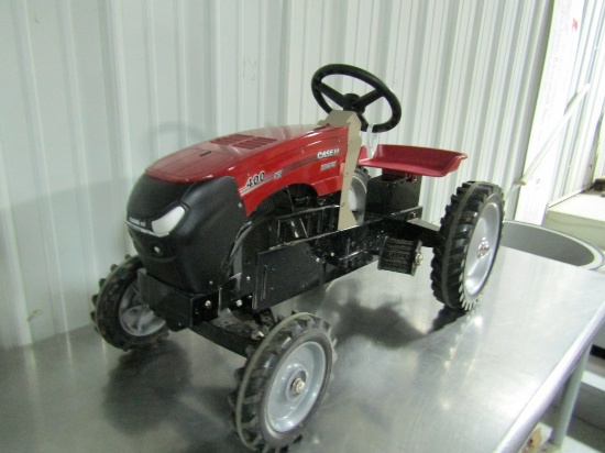400 CASE IH MAGNUM PEDAL TRACTOR