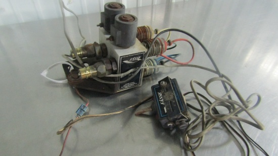 ELECTRIC OVER HYD 2 - 4 PORT HYD REMOTE