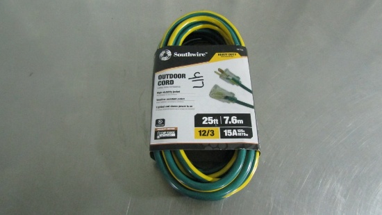 NEW 25FT EXTENSION CORD