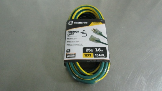 NEW 25FT EXTENSION CORD