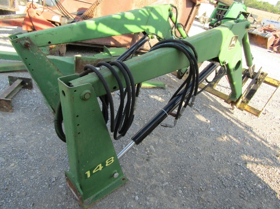 148 JOHN DEERE LOADER W/ BRACKETS