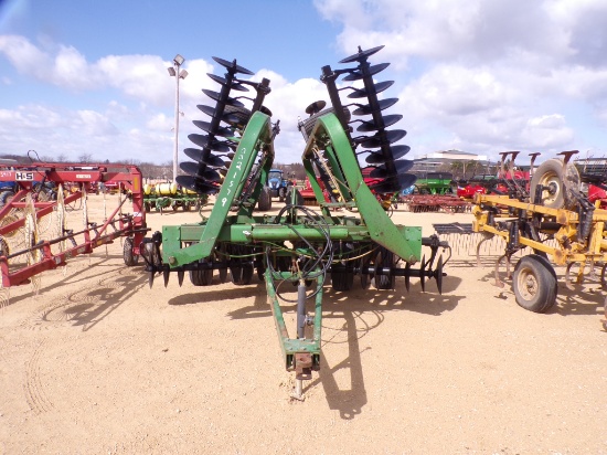 JOHN DEERE 235 WING FOLD DISK