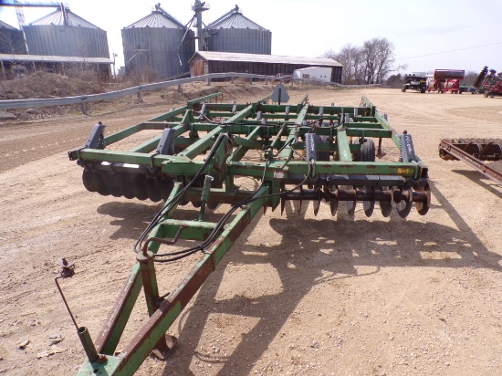JOHN DEERE 724 SOIL FINISHER S/NCC00724X002146