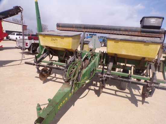 JOHN DEERE 7000 4-ROW WIDE  S/N: 21256