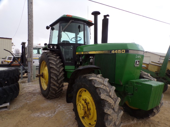 JOHN DEERE 4450 MFWD  S/N:RW4450H018160 - 9050HRS