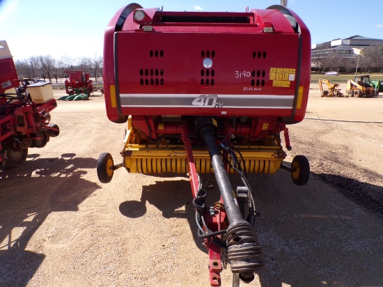 2015 NEW HOLLAND ROLL-BELT 450 3190