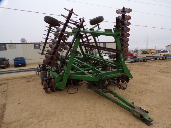 JOHN DEERE 330 3317