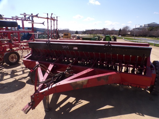 INTERNATIONAL 5100 SOYBEAN SPECIAL GRAIN DRILL S/N JAG0086482