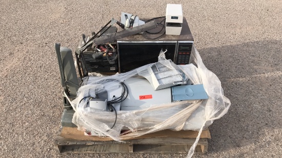 Pallet - PitneyBose Machine,Microwave,Misc