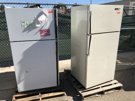 (2)pcs Residential Refrigerators / Freezers