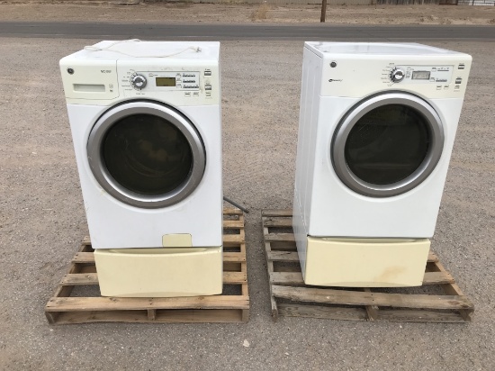 GE Front Load Washer / Dryer Set
