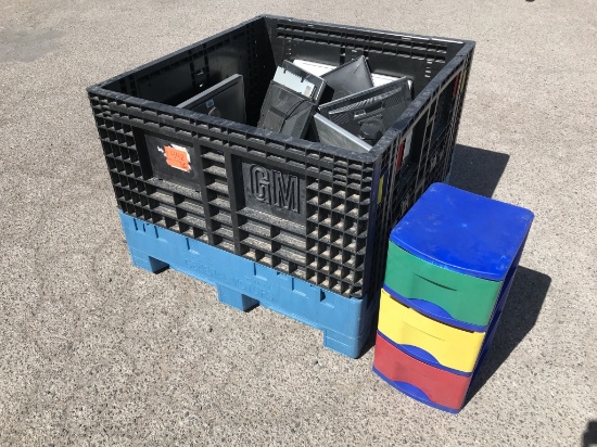 School Electronic Surplus -Aprx (20)  Ipads, Mixed