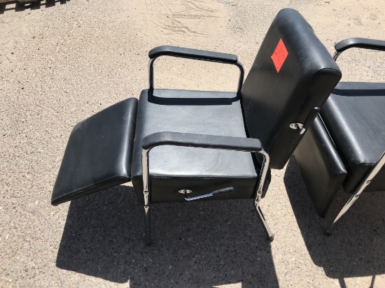 School Beauty Equipment - (6) Reclining Chairs