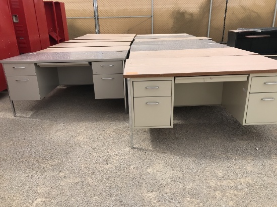 School Surplus - (13)pcs Row of Teacher Desk
