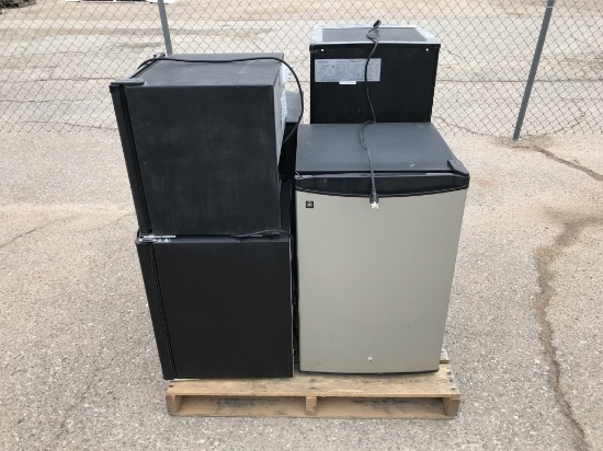 School Surplus Appliance - (5)pcs Mini-Fridges