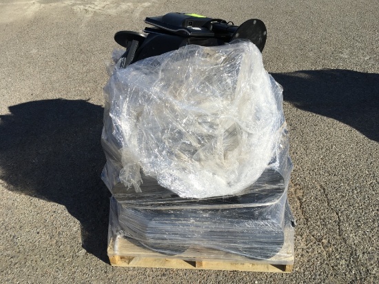 School Surplus Monitors - Dozens Lenovo's