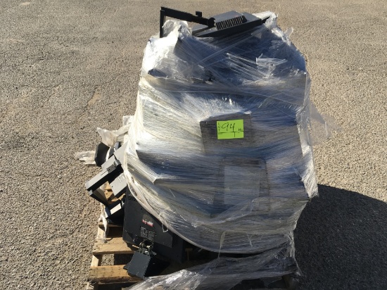 School Surplus Monitors - Dozens Lenovo's