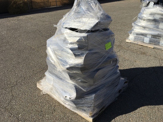 School Surplus Monitors - Dozens Lenovo's