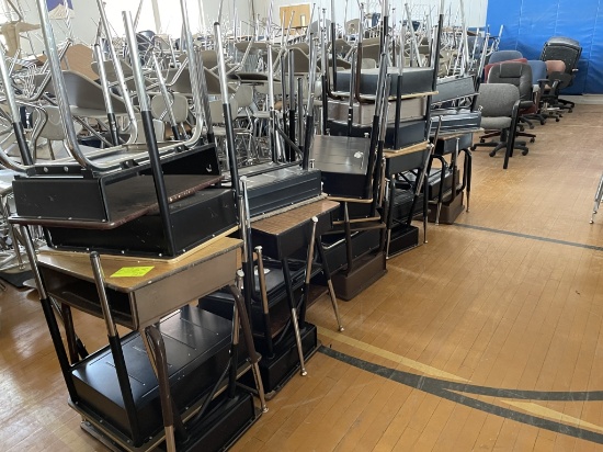 School Facilities Surplus- Small Desk, Chairs