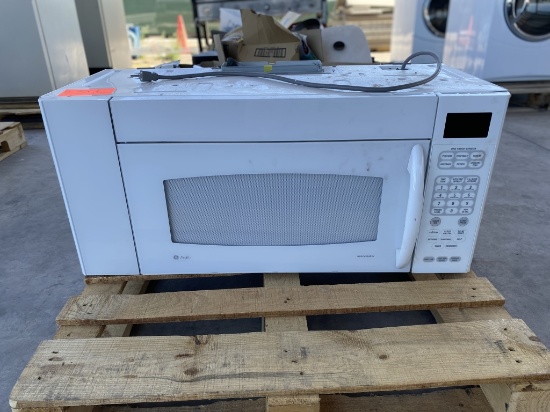 School Restaurant Surplus - GE Microwave