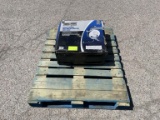 Roughneck Fuel and Oil Hose Reel w/Hose -Q