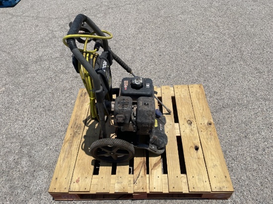 3200 PSI Ryobi Gas Pressure Washer w/Hose/Wand