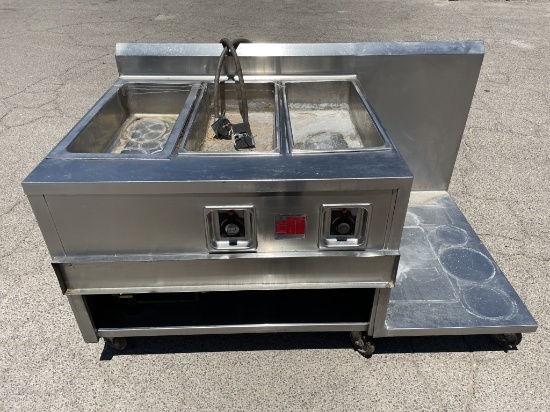 3 Pan Heated Commercial Food Table