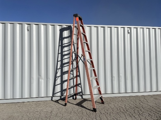 10FT Fiberglass Ladder -C