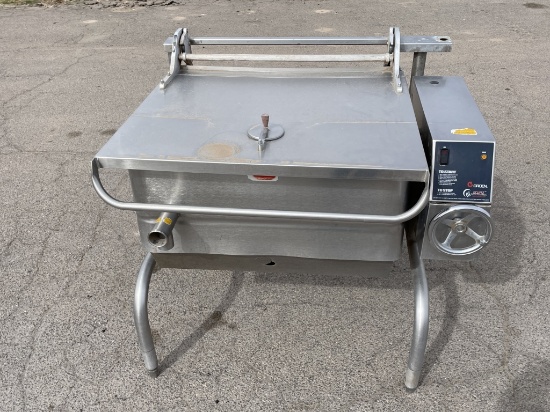 School Surplus - Groen Steam Tilting Skillet
