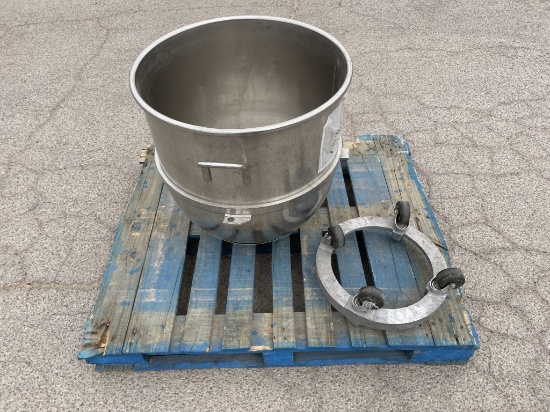 Aprx(80-100) QT Food Mixing Machine Bowl / Roller