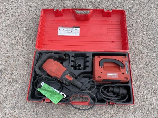 Hilti DG-150 Concrete Grinder in Case