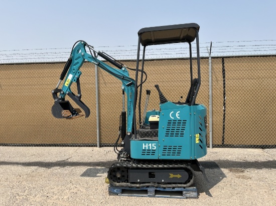 UNUSED 2023 AGT 15HP Gas Mini-Excavator H15