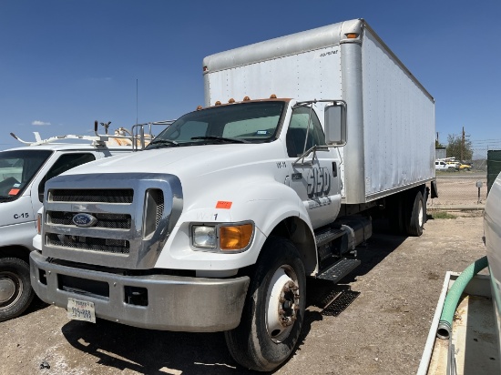 2003 Ford F750 Box Truck