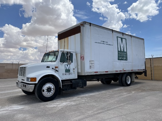 1998 International 4700DT408 Box Truck w/Lift Gate