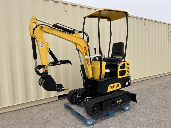 UNUSED AGT 15HP 1 TON Gas Mini-Excavator QH12R