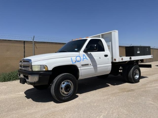 2001 Dodge RAM 3500 Dually Flatbed Truck