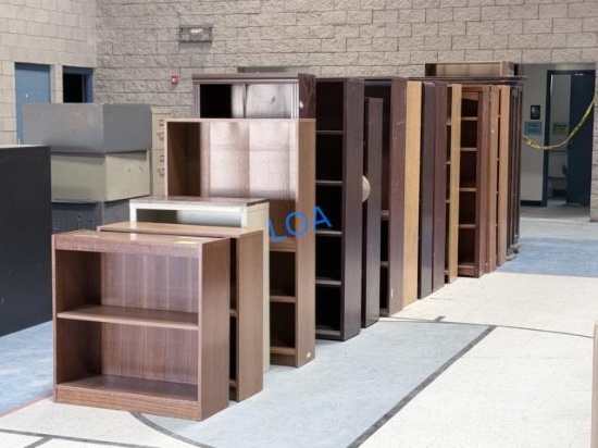 School Surplus- Aprx(20)pcs Row of Cabinets