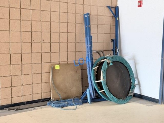 School Surplus- Fitness Jumper in Corner