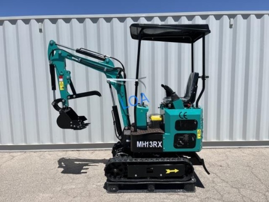 UNUSED 15HP Gas Mini-Excavator MH13RX w/ Blade