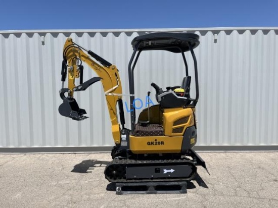 UNUSED 23HP Gas Mini-Excavator QK20R w/Blade,Thumb
