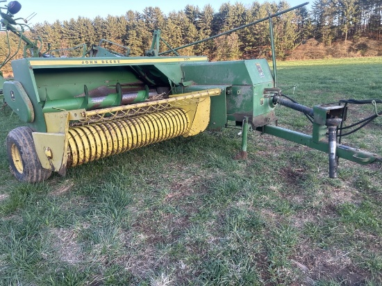 Jd 337 Square Bale