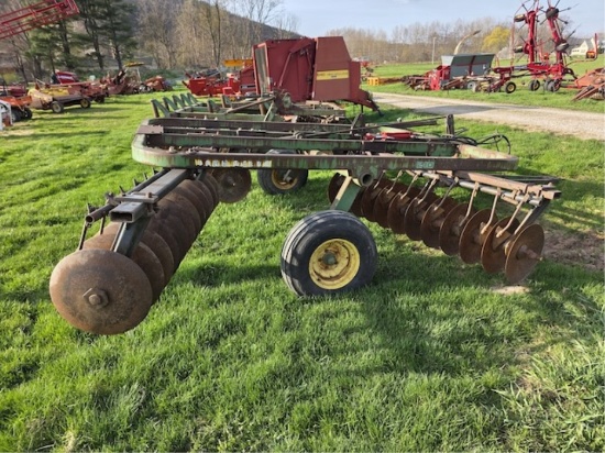 John Deere 210 Disc