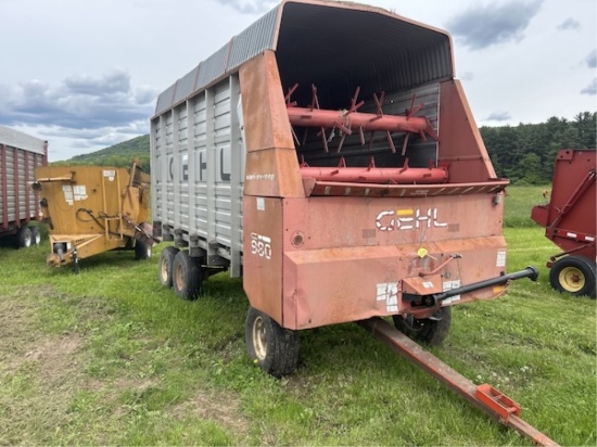 Gehl 980 Silage Wagon