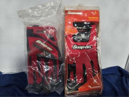 (2) Pairs Of Extra Large Snap-on Gloves