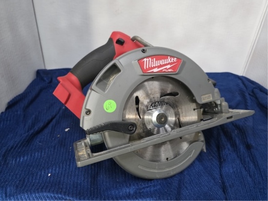 Milwaukee Circular Saw No Battery