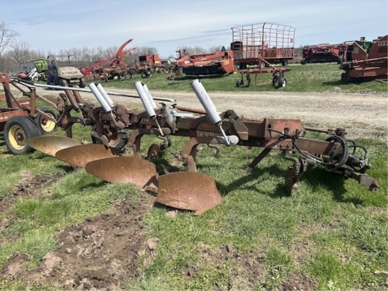 Ih 710 4-bottom Plow